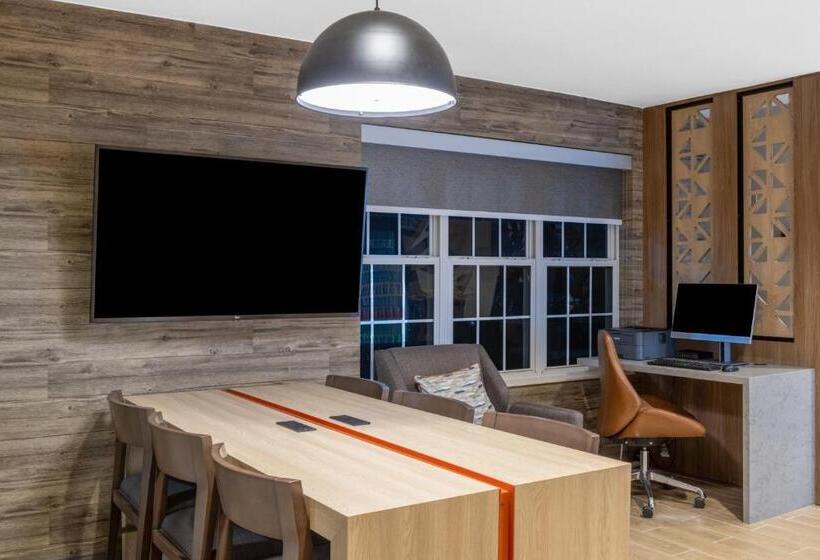 Отель Candlewood Suites Boston North Shore Danvers, An Ihg