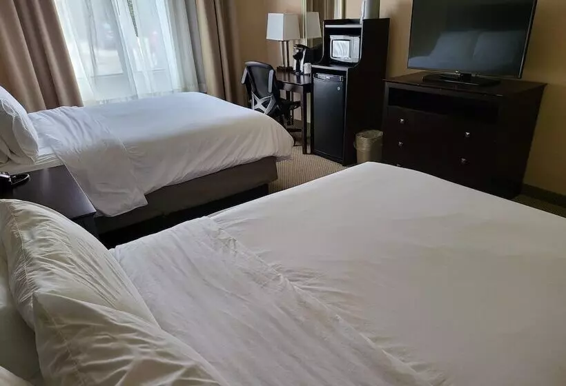 Holiday Inn Express Hotel & Suites Tipp City, An Ihg