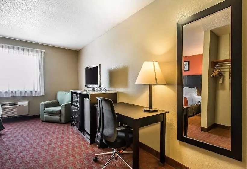 فندق Quality Inn & Suites