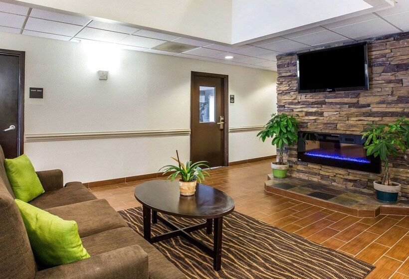 Otel Clarion Pointe Albemarle