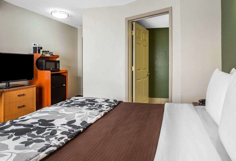 Otel Clarion Pointe Albemarle