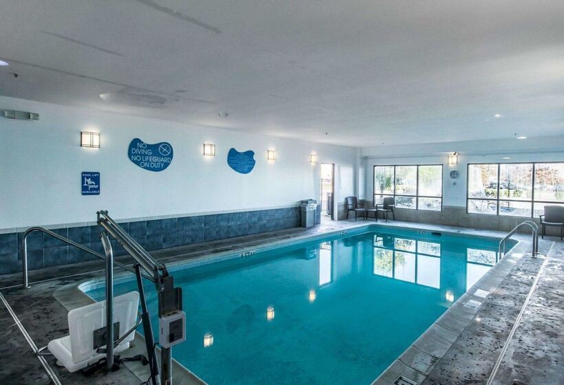 Отель Sleep Inn & Suites