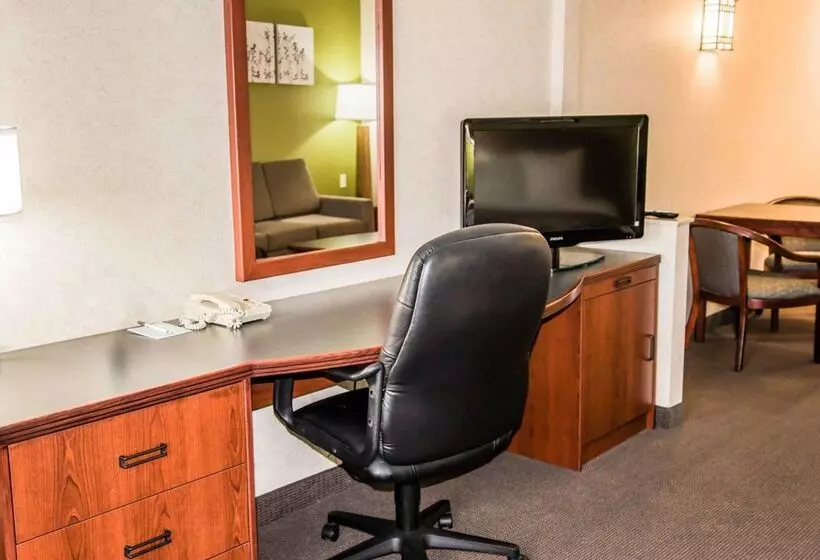 בית מלון כפרי Sleep Inn & Suites