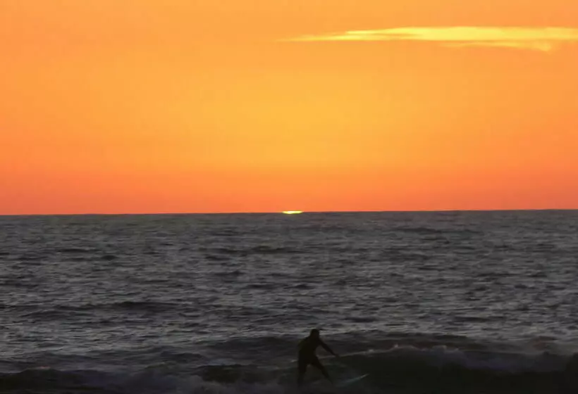 Hotel Sunset Sands Ocean Front Vacation