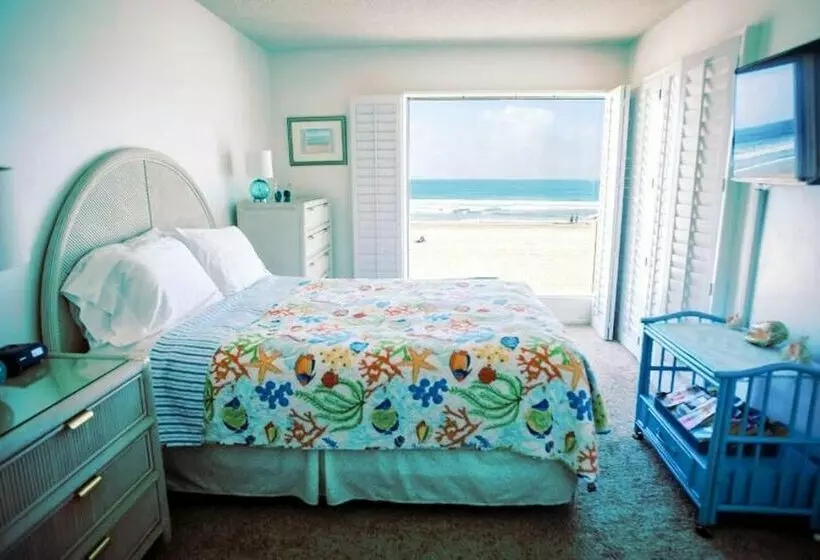 Hotel Sunset Sands Ocean Front Vacation