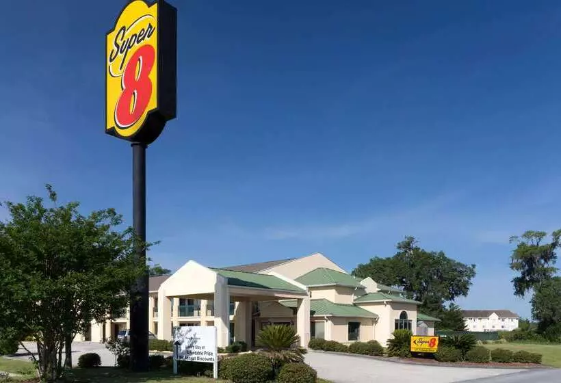 هتل Super 8 By Wyndham Brunswick South I 95