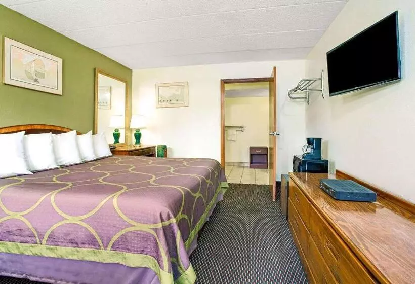 בית מלון כפרי Super 8 By Wyndham Fort Mitchell Cincinnati Area