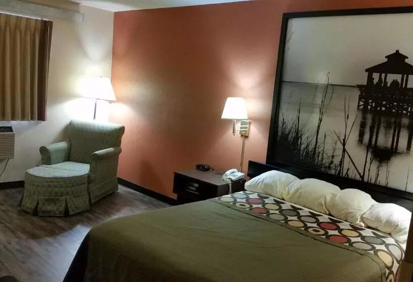 هتل Super 8 By Wyndham Greenville