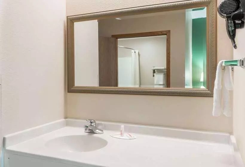 ホテル Super 8 By Wyndham Mt. Carmel Il