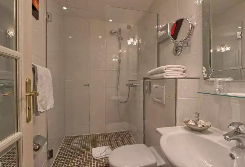 Timhotel Tour Montparnasse