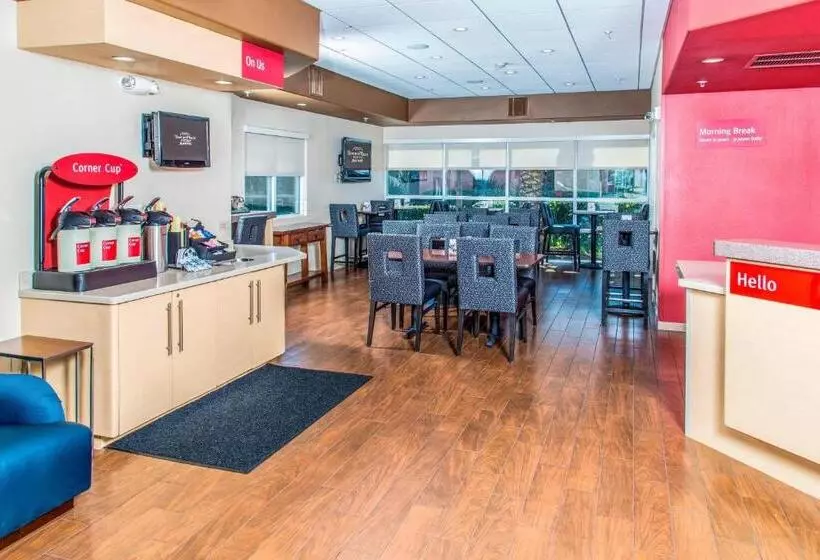 هتل Towneplace Suites By Marriott Anaheim Maingate Near Angel Stadium