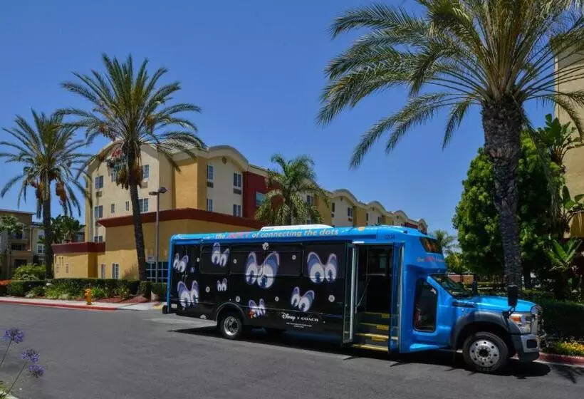 هتل Towneplace Suites By Marriott Anaheim Maingate Near Angel Stadium