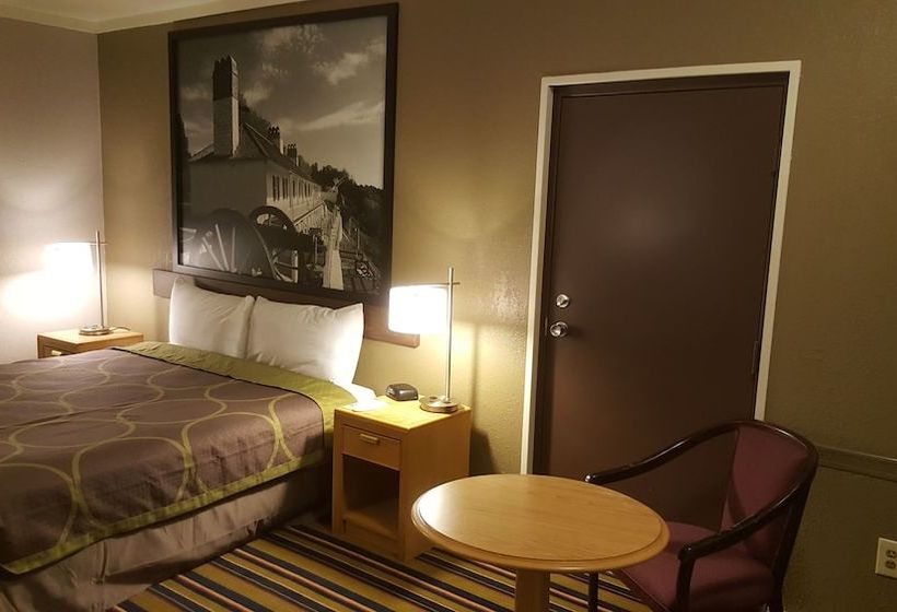 فندق على الطريق Burton Inn & Suites