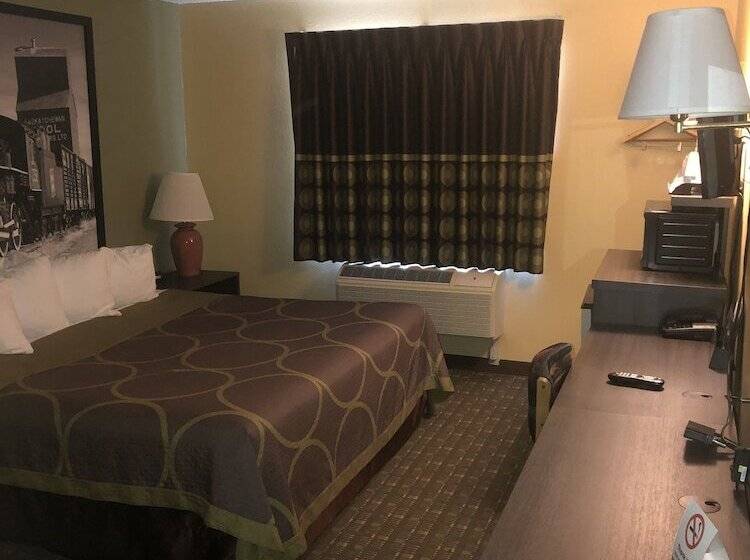 فندق على الطريق Florence, Co