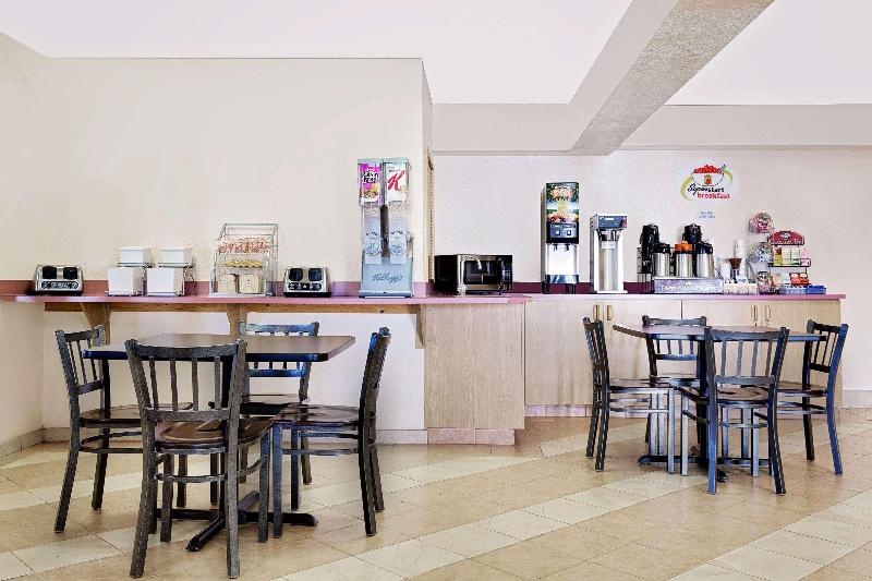 מוטל Super 8 By Wyndham Battle Mountain