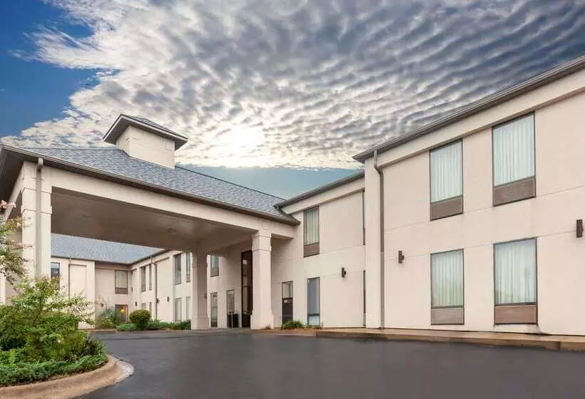 모텔 Super 8 By Wyndham Conway