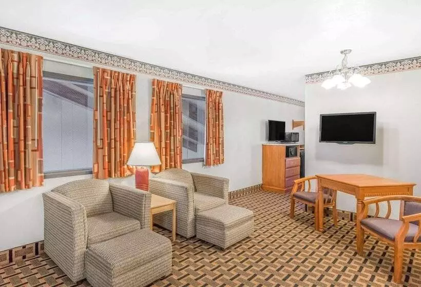 モーテル Super 8 By Wyndham Grants Pass