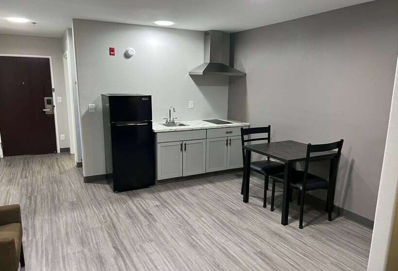 Motel Super 8 By Wyndham Lake Charles/sulphur