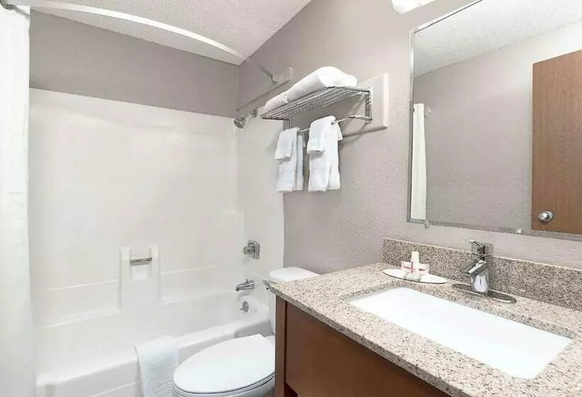 مُتل Super 8 By Wyndham Miles City