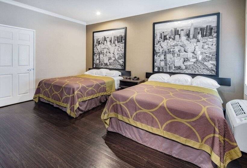فندق على الطريق Super 8 By Wyndham North Hollywood