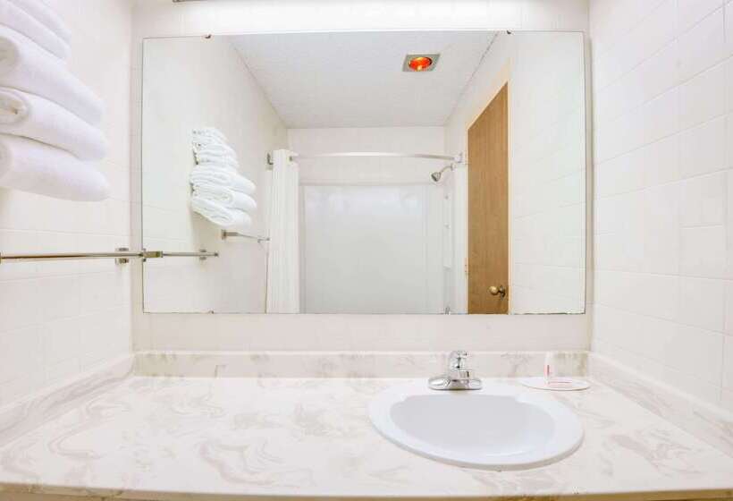 Motel Super 8 By Wyndham Port Clinton