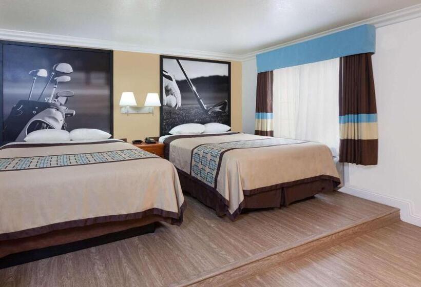 汽车旅馆  Super 8 By Wyndham Santa Clarita/valencia