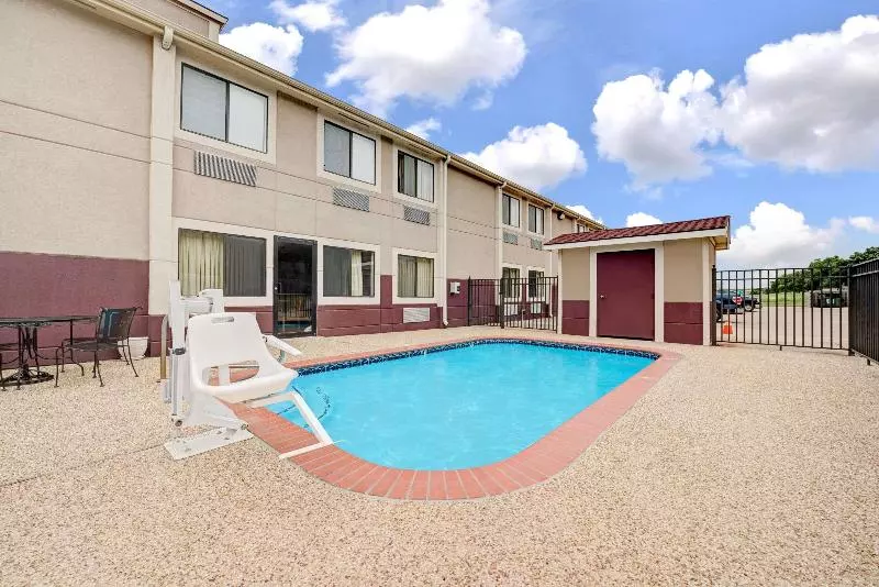 汽车旅馆 Super 8 By Wyndham Waxahachie Tx