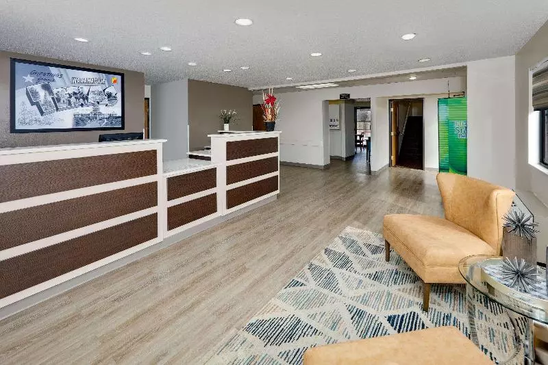 汽车旅馆 Super 8 By Wyndham Waxahachie Tx