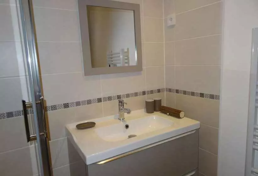 Aamiaismajoitus (B&B) Chambre D Hôte Le Mas Du Galibot