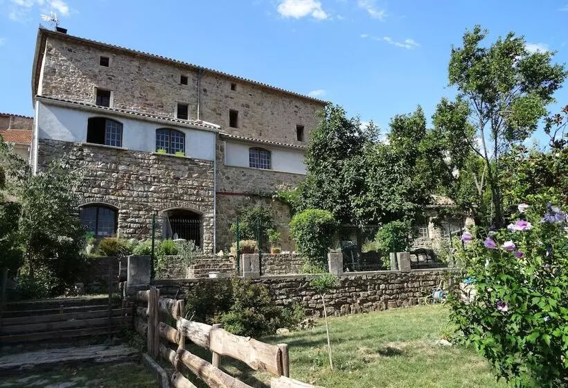 Aamiaismajoitus (B&B) Chambre D Hôte Le Mas Du Galibot