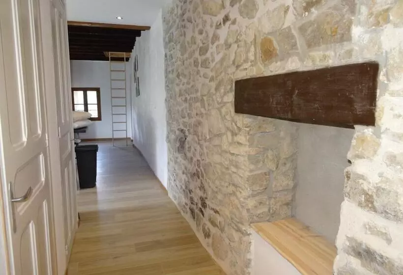 Aamiaismajoitus (B&B) Chambre D Hôte Le Mas Du Galibot