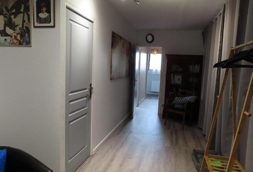 مبيت وإفطار La Chambre