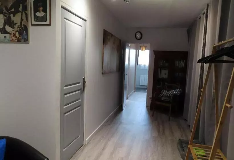 Aamiaismajoitus (B&B) La Chambre