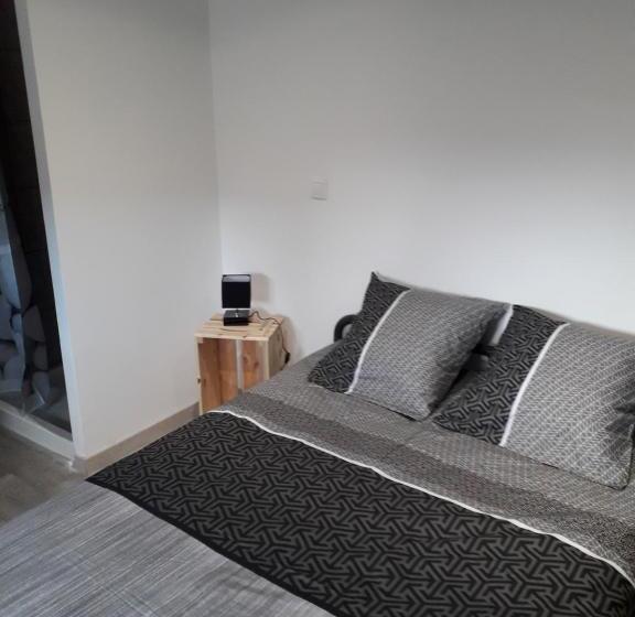 민박 Les Tremieres