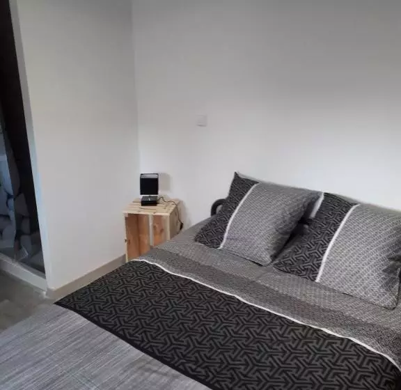 ベッドアンドブレックファースト Les Tremieres