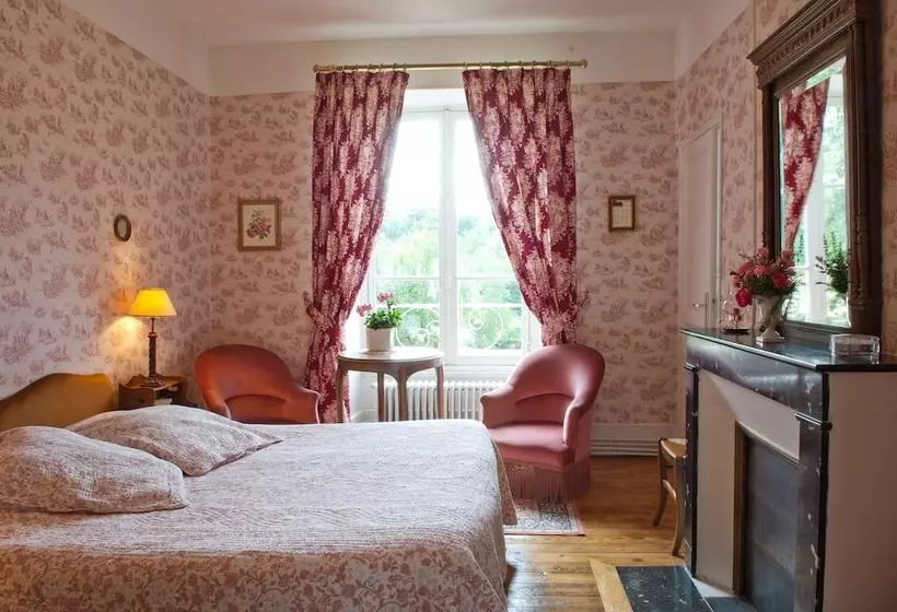 Aamiaismajoitus (B&B) Manoir De La Brossette