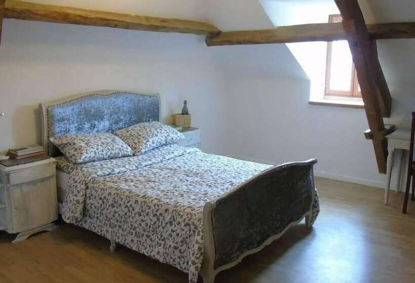 مبيت وإفطار Puy Larousse Farmhouse