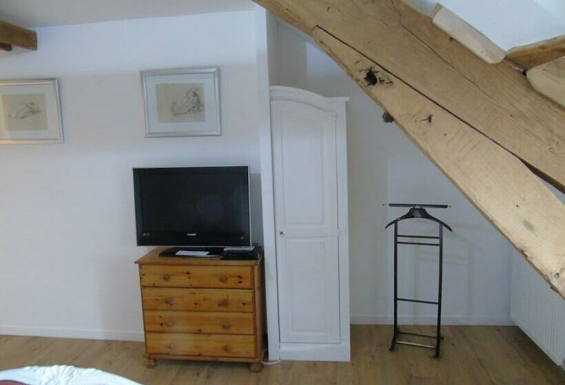 مبيت وإفطار Puy Larousse Farmhouse