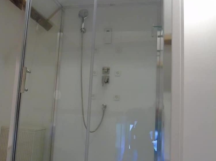 مبيت وإفطار Puy Larousse Farmhouse