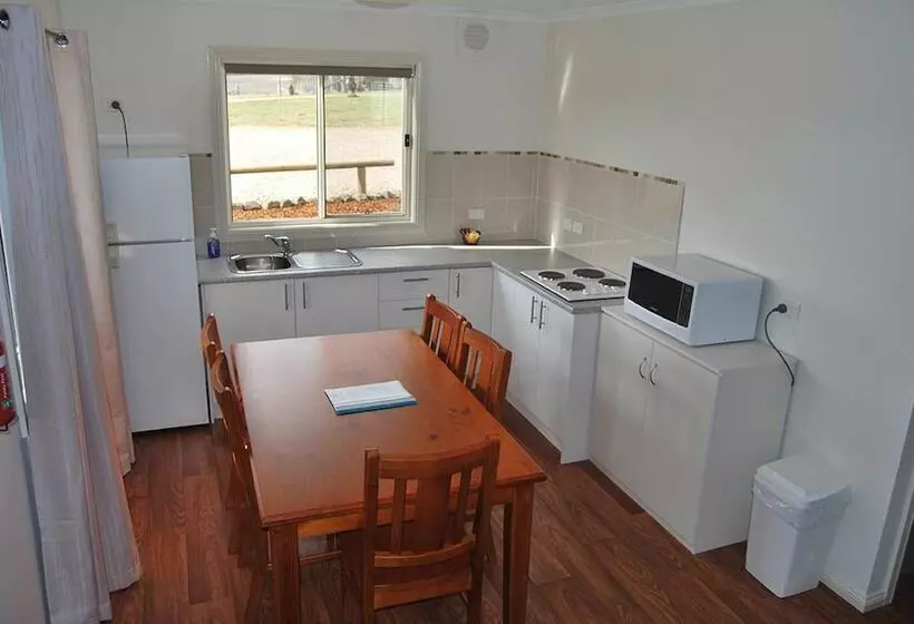 High Country Trail Rides & Farm Stay