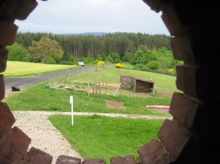 Hotelli Auberge Les Liards