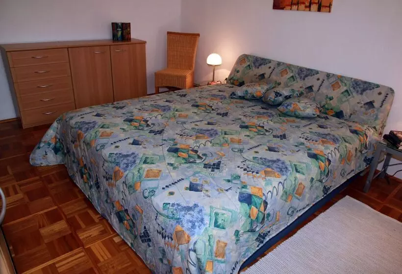 ホテル Ferienwohnungen Hinternah