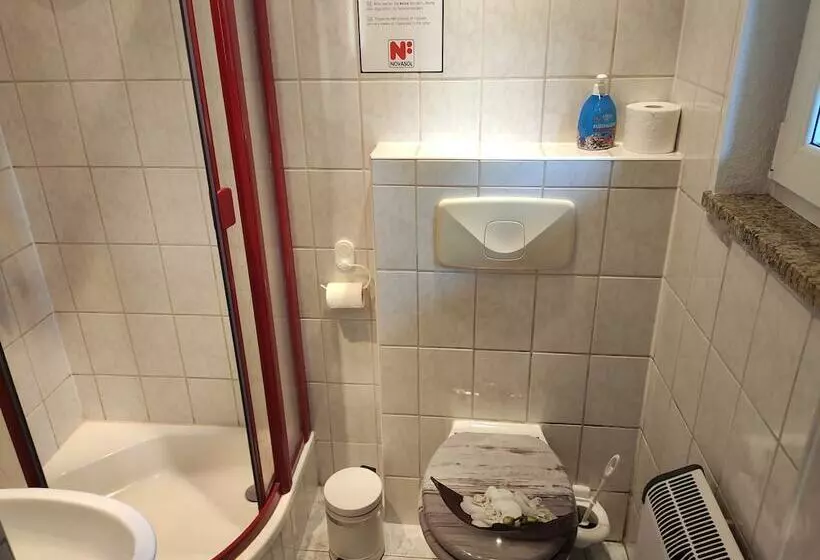 ホテル Ferienwohnungen Hinternah