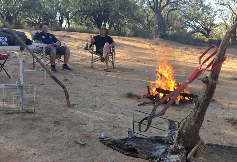 田舎風ホテル Burraburoon