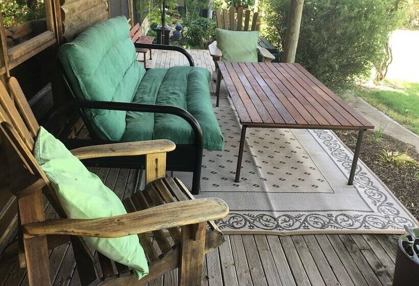 田舎風ホテル Burraburoon