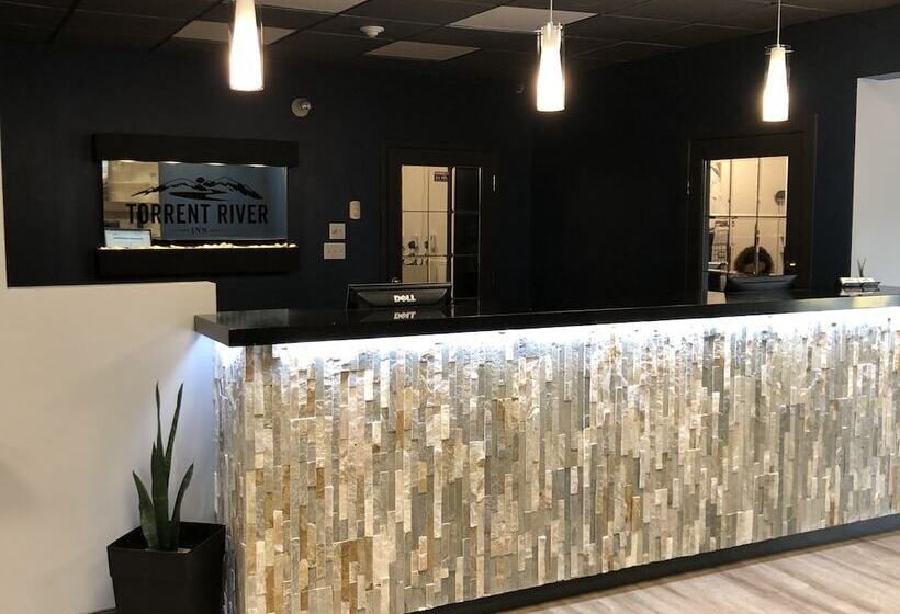 בית מלון כפרי Torrent River Inn