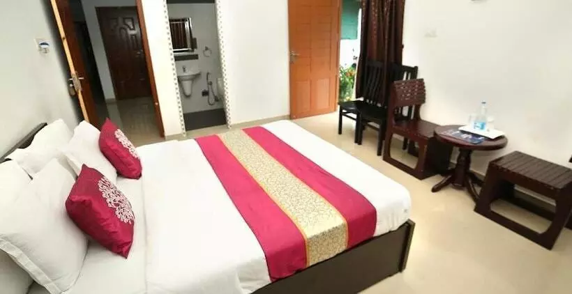 Hotelli Vythiri Palace