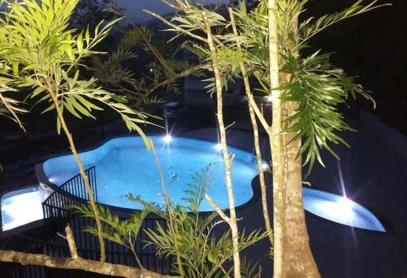 Hotel Vythiri Palace