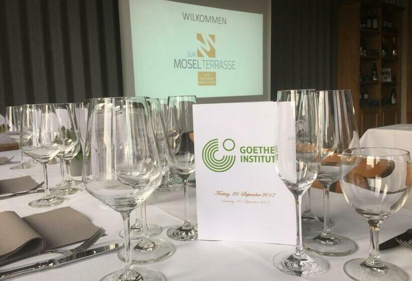 בית מלון כפרי Zur Moselterrasse