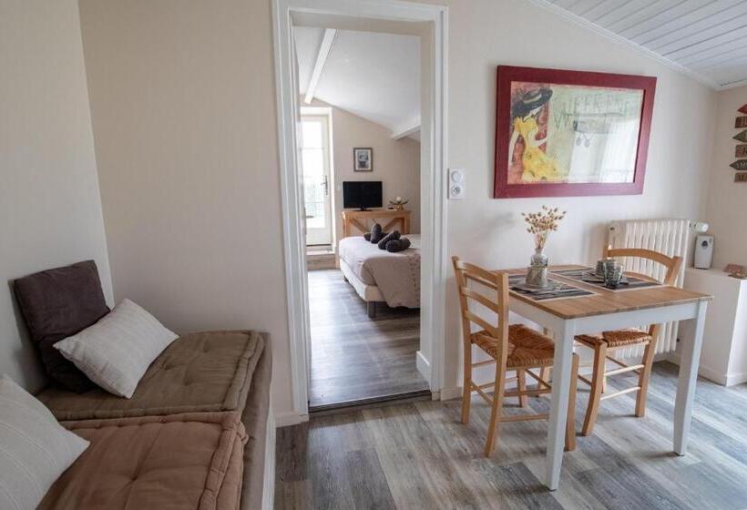 Les Granges Du Chiron